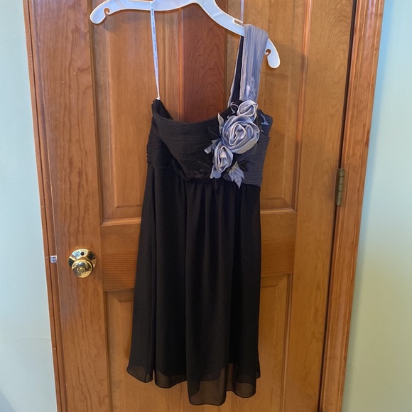 Sue Wong Size 2 black with grey flowers . Great wedding/night out - Picture 6 of 7